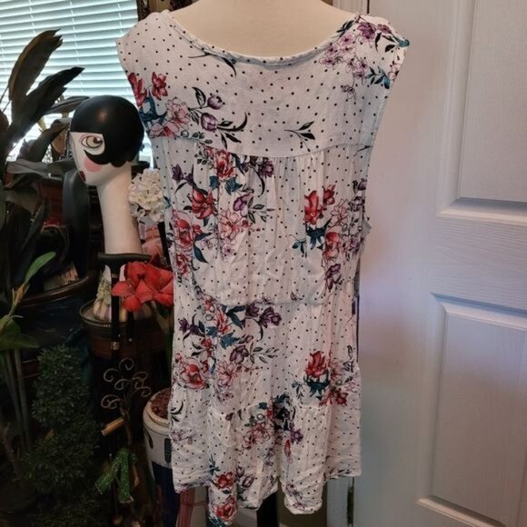 Torrid Baby Doll Top Black White Polka Dots Pink Flowers Floral Print Si… - Picture 5 of 7